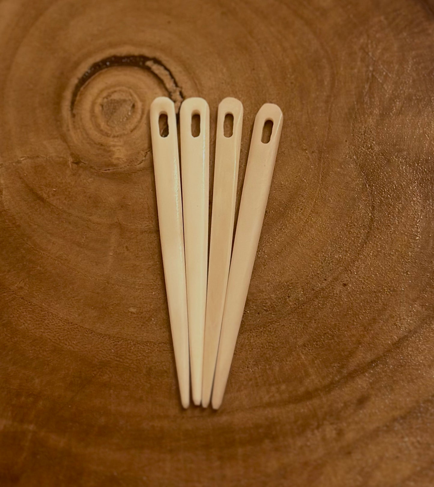 Naal binding needle