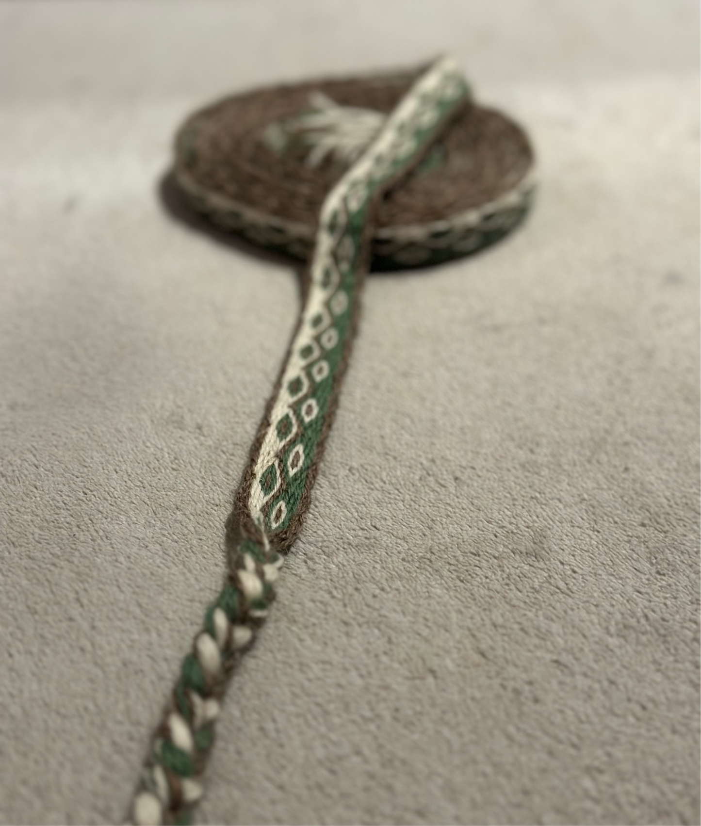 Tablet woven band